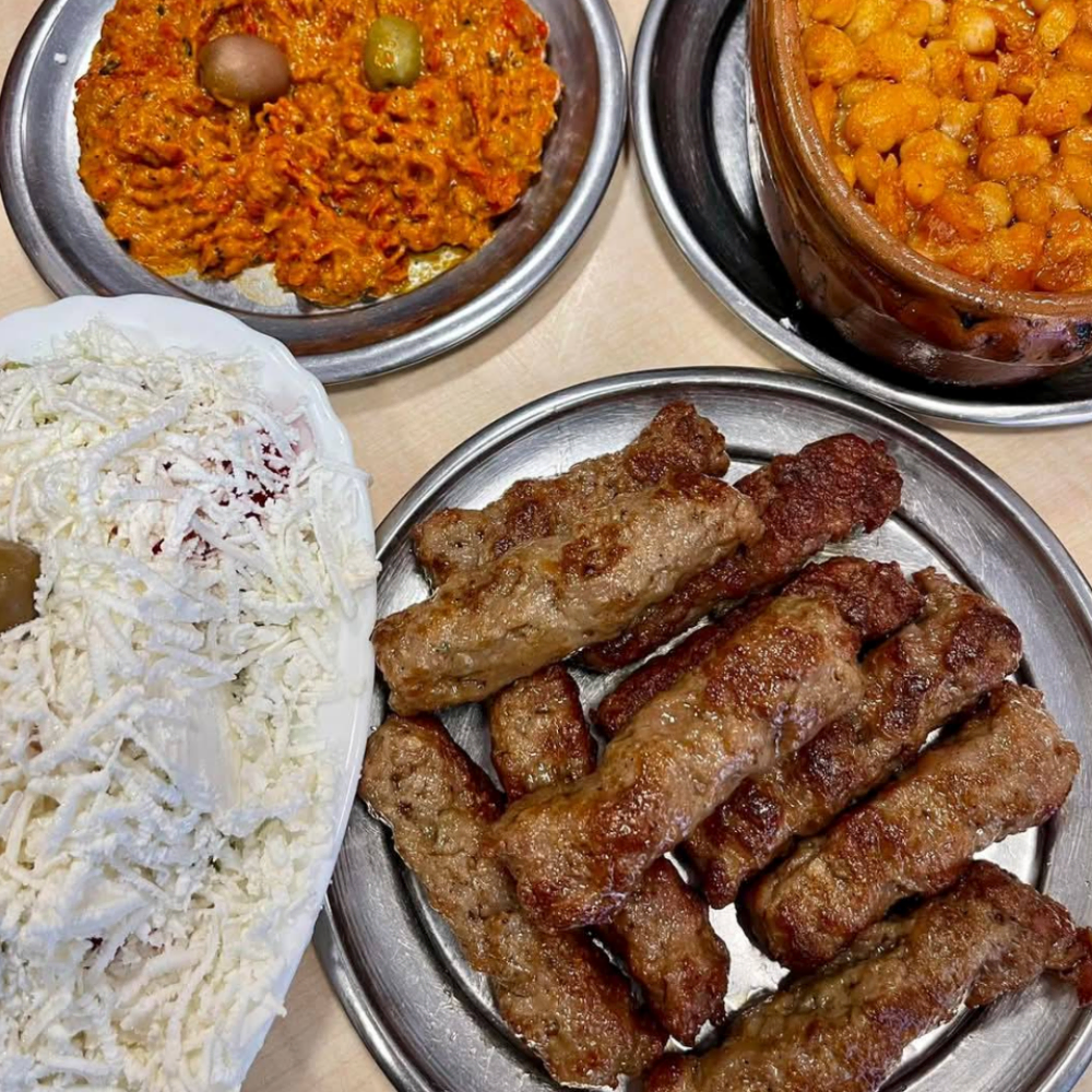 Kebap at Kosmos Kebabchilnica